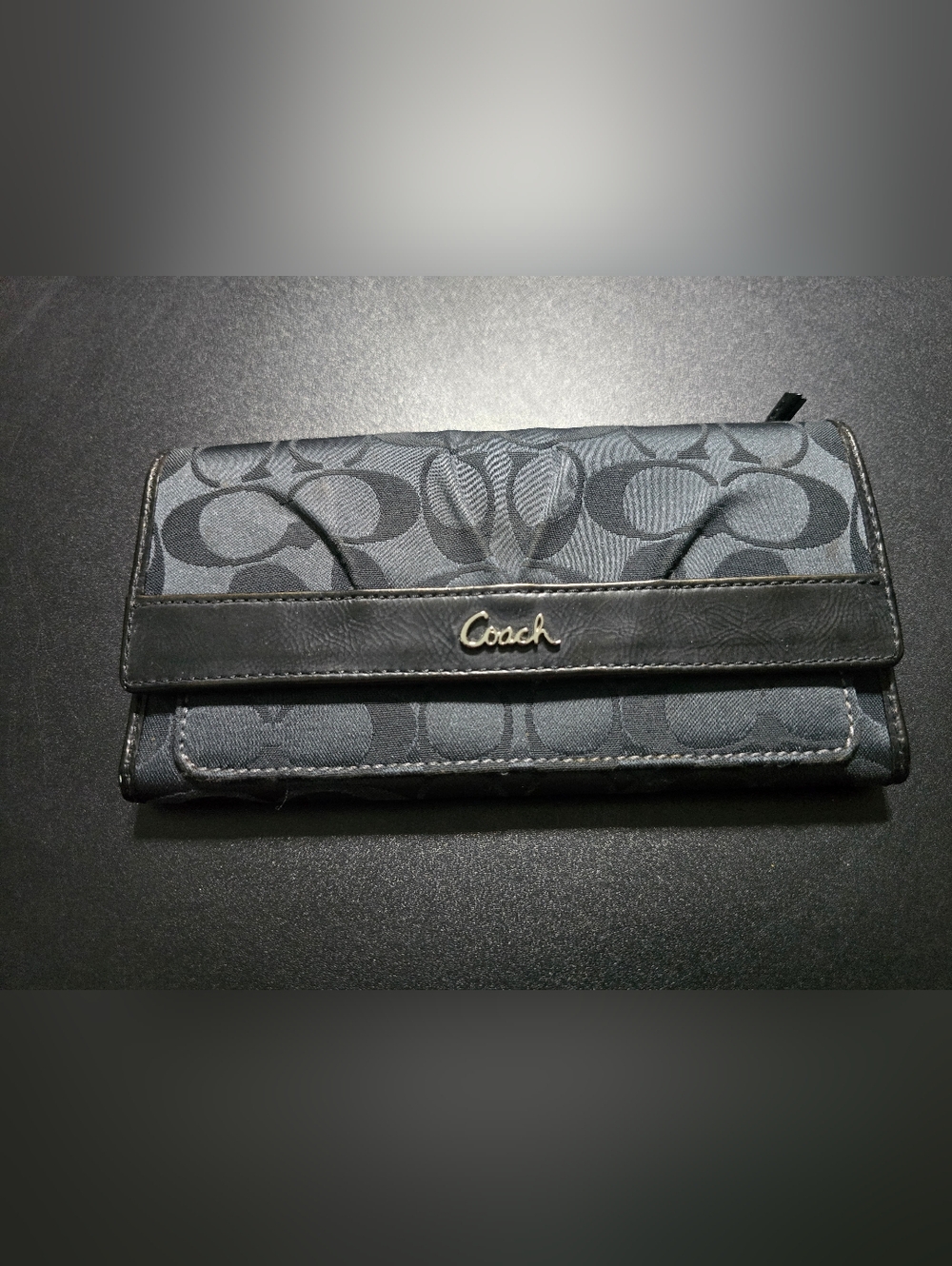Perfect Condition COACH ASHLEY BLACK Leather 12 Card Trifold Large Wallet